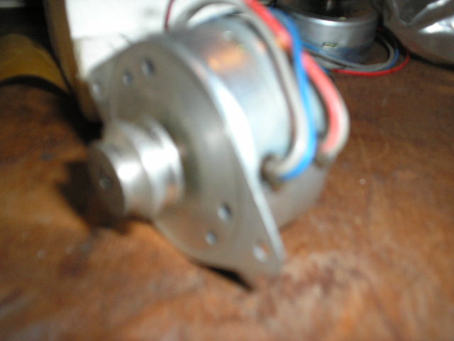 4322 010 02043 PHILIPS  TURNTABLE MOTOR...

1 AVAILABLE ONLY